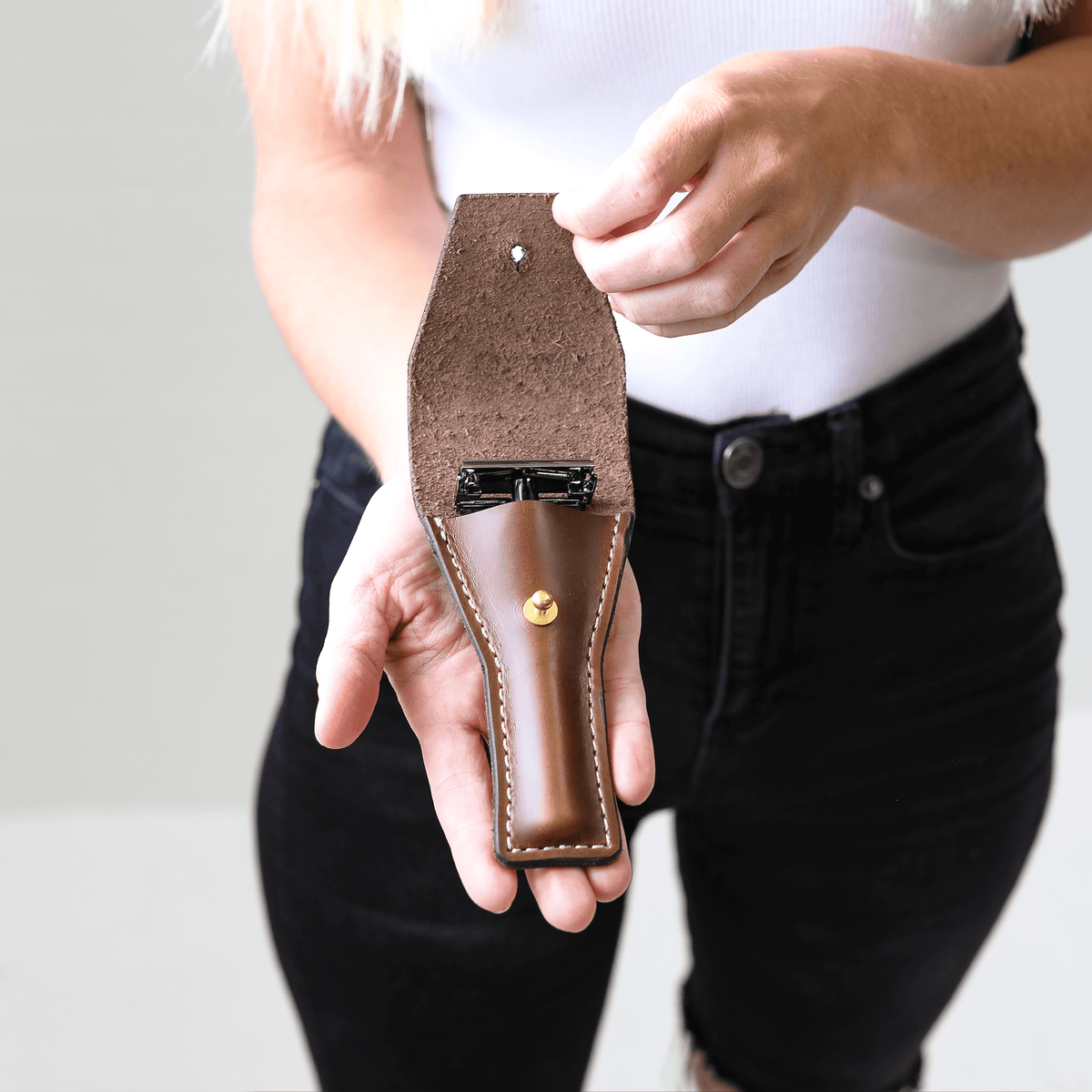 Leather Safety Razor Holder for Double Edge Razors, alternate view