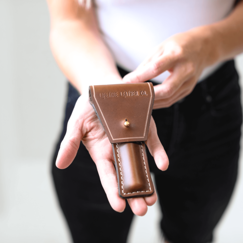 Leather Safety Razor Holder for Double Edge Razors in Oxford Natural