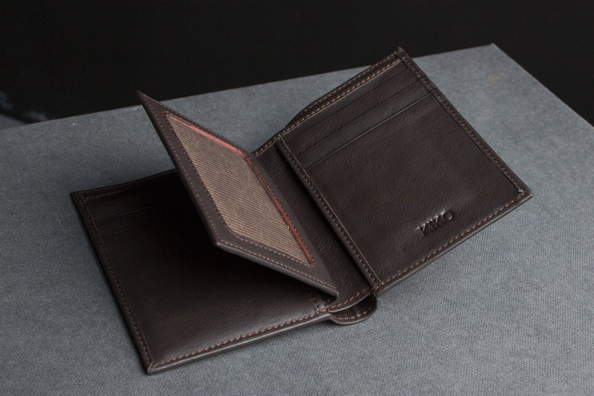 Slimfold Passcase Leather Wallet with ID Case in Brown