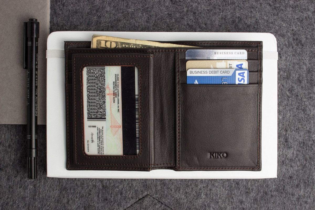 Slimfold Passcase Leather Wallet with ID Case in Brown